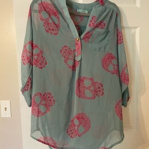 Karlie Skull top - WORN ONCE! Size small